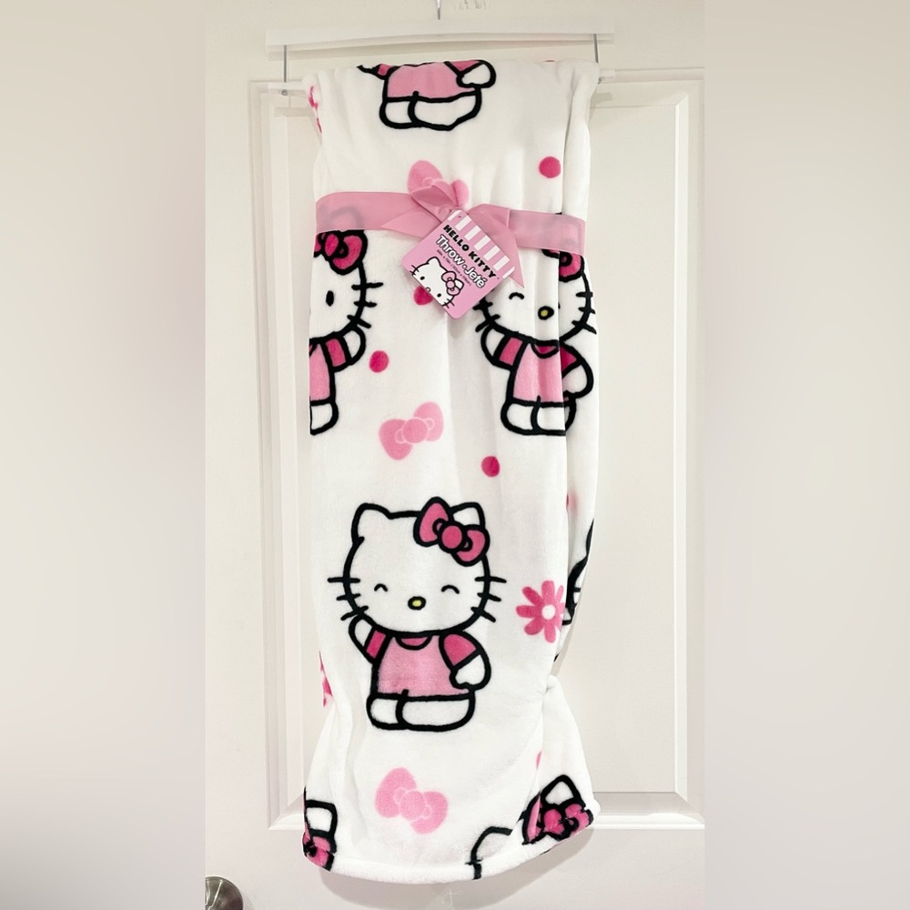 New Hello Kitty Blanket